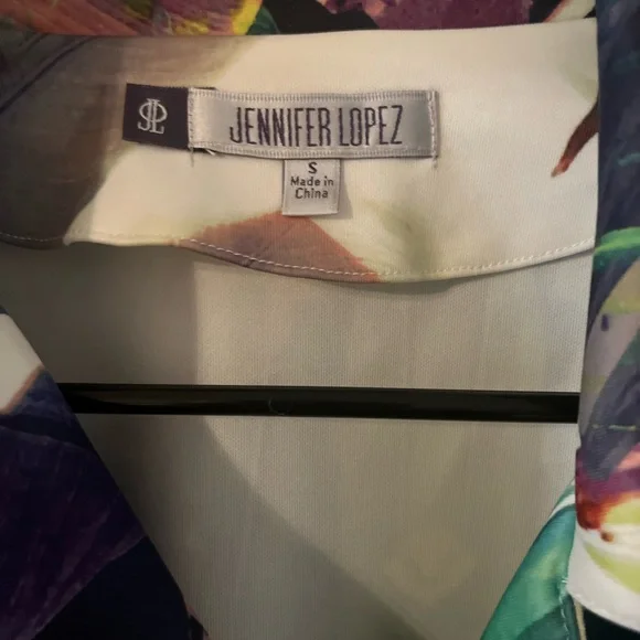 Jennifer Lopez Vibrant Tropical Jacket . - Picture 5 of 5